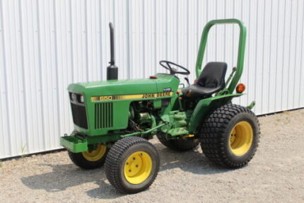 1987 John Deere 650