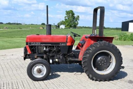 1990 CASE IH 385 TRACTOR