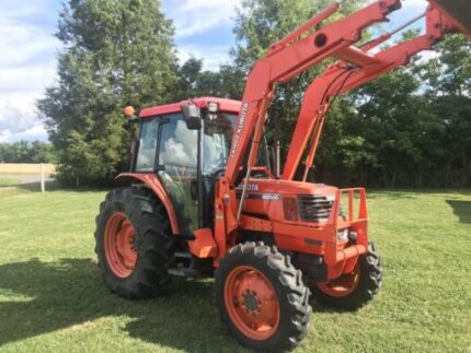 2001 Kubota M6800