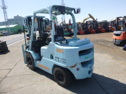UNICARRIERS FHD30T5 FORKLIFT