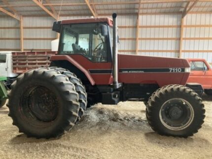 1989 CASE IH 7110 TRACTOR