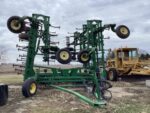 2004 John Deere 2210