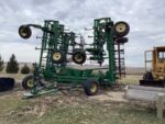 2004 John Deere 2210 - Image 2