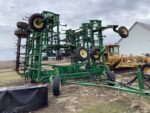 2004 John Deere 2210 - Image 3