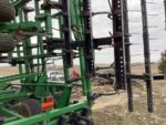 2004 John Deere 2210 - Image 12