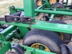 2004 John Deere 2210 - Image 20