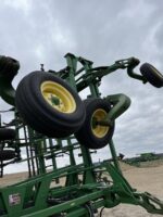 2006 John Deere 2210 - Image 17