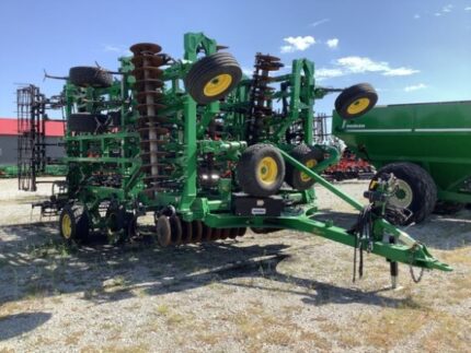 2023 John Deere 2330
