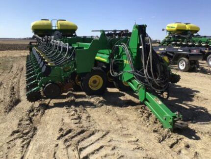2009 John Deere DB90